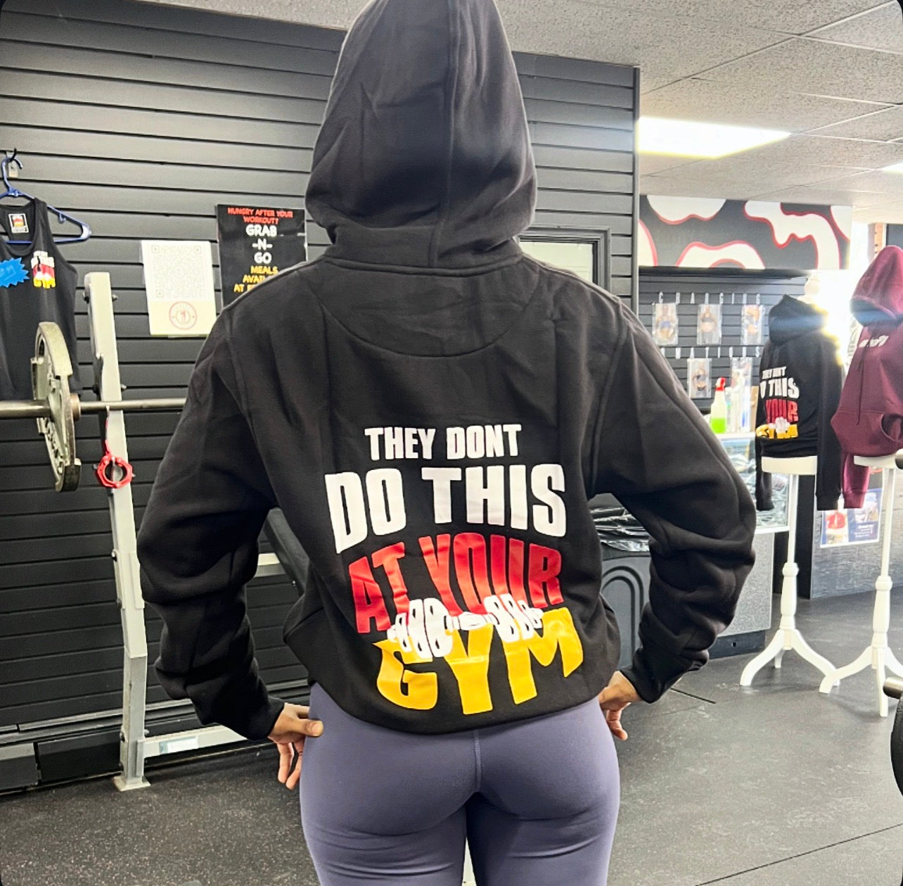 BLACK PULLOVER HOODIES